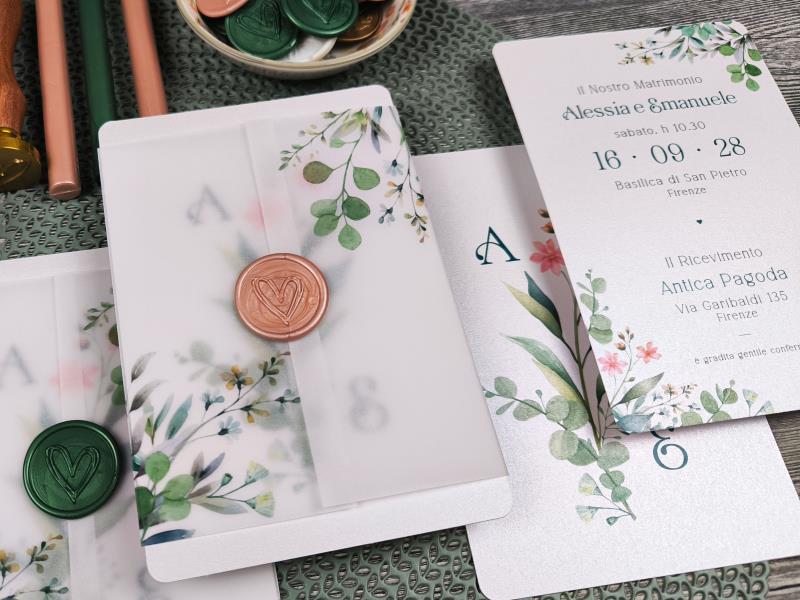 Partecipazione piccola, con fiori e foglie, copertina traslucida e sigillo in ceralacca GREEN